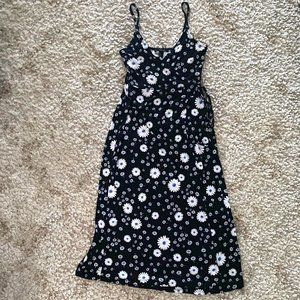 Forever 21 Black Daisy Print Dress